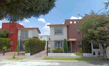 Se vende casa en fraccionamiento Villas del campo, Calimaya, Estado De México