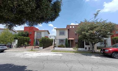 Se vende casa en fraccionamiento Villas del campo, Calimaya, Estado De México