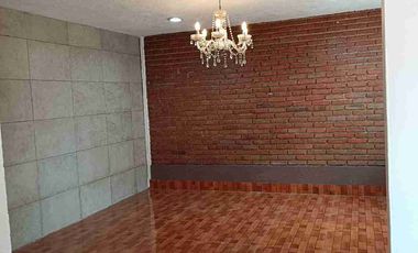 Se vende casa en zona de Toluca, Colonia Juarez, Estado De México