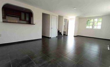 Se vende casa en residencial Villas del campo, Calimaya, Estado De México