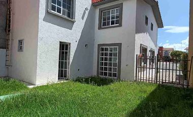 Se vende casa en residencial Villas del campo, Calimaya, Estado De México