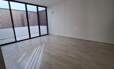 CASA EN VENTA EN NORTEMERIDA FRACCIONAMIENTO.  BUEN PRECIO. EXCELENTE UBICACIÓN