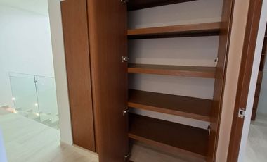 CASA EN VENTA EN NORTEMERIDA FRACCIONAMIENTO.  BUEN PRECIO. EXCELENTE UBICACIÓN