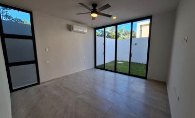 CASA EN VENTA EN NORTEMERIDA FRACCIONAMIENTO.  BUEN PRECIO. EXCELENTE UBICACIÓN