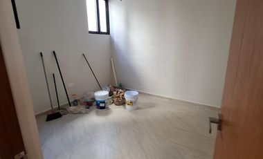 CASA EN VENTA EN NORTEMERIDA FRACCIONAMIENTO.  BUEN PRECIO. EXCELENTE UBICACIÓN