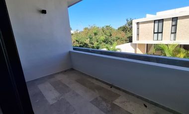 CASA EN VENTA EN NORTEMERIDA FRACCIONAMIENTO.  BUEN PRECIO. EXCELENTE UBICACIÓN