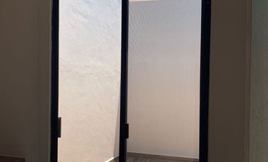 CASA DE UNA PLANTA EN RENTA MAYORAZGO RESIDENCIAL LEON GTO A POCOS MINUTOS DEL BLV. AEROPUERTO