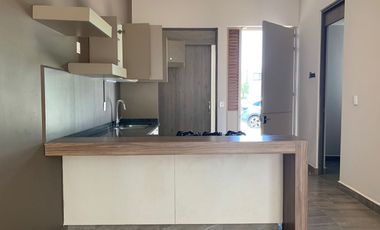 CASA DE UNA PLANTA EN RENTA MAYORAZGO RESIDENCIAL LEON GTO A POCOS MINUTOS DEL BLV. AEROPUERTO