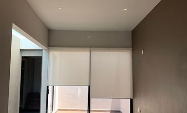 CASA DE UNA PLANTA EN RENTA MAYORAZGO RESIDENCIAL LEON GTO A POCOS MINUTOS DEL BLV. AEROPUERTO