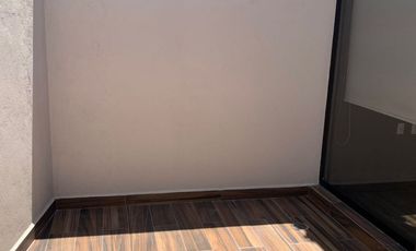 CASA DE UNA PLANTA EN RENTA MAYORAZGO RESIDENCIAL LEON GTO A POCOS MINUTOS DEL BLV. AEROPUERTO