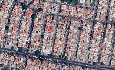 VENTA DE CASA EN GUADALAJARA COL JARDINES DE LA CRUZ