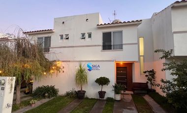 CASA EN RENTA AMUEBLADA EN PUERTA DE PIEDRA