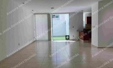 Rento casa en fraccionamiento privado cerca de la Ibero León Guanajuato