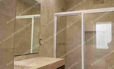 Rento casa en fraccionamiento privado cerca de la Ibero León Guanajuato