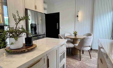 CASA DE VENTA EN EL KM 9 DE LA VÍA SAMBORONDÓN