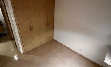 Arriendo amplio apartamento en Arboreto