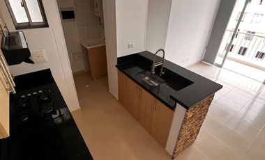 Arriendo amplio apartamento en Arboreto