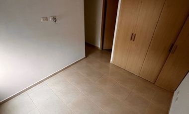 Arriendo amplio apartamento en Arboreto