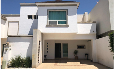 Casa en condominio en remate bancario, ubicada en hermoso fraccionamiento Villa Alta, Coahuila