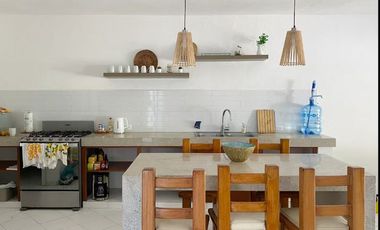 Casa en venta en  San Benito  frente al mar