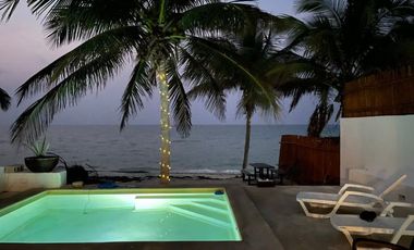 Casa en venta en  San Benito  frente al mar