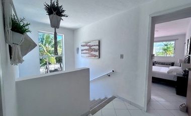 Casa en venta en  San Benito  frente al mar