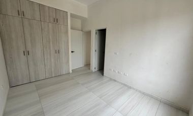 Vendo o Alquilo Casa ESTRENO tipo Town House con Vista a la Laguna en Urb. La Laguna