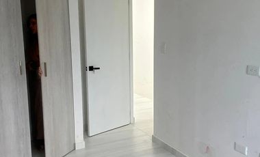 Vendo o Alquilo Casa ESTRENO tipo Town House con Vista a la Laguna en Urb. La Laguna