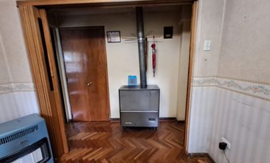 Espectacular terreno de 525mt2 en venta con 2 casas, comercial/residencial. Lindo jardín, muy bien mantenidas. Propiedad apta salud, deporte, educación, otros