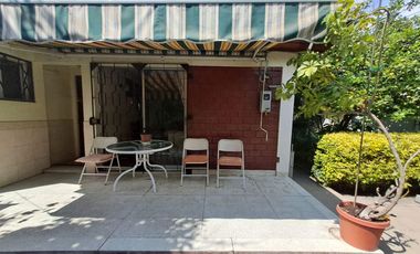 Espectacular terreno de 525mt2 en venta con 2 casas, comercial/residencial. Lindo jardín, muy bien mantenidas. Propiedad apta salud, deporte, educación, otros