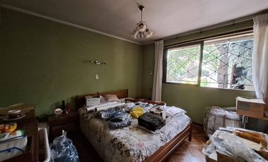 Espectacular terreno de 525mt2 en venta con 2 casas, comercial/residencial. Lindo jardín, muy bien mantenidas. Propiedad apta salud, deporte, educación, otros