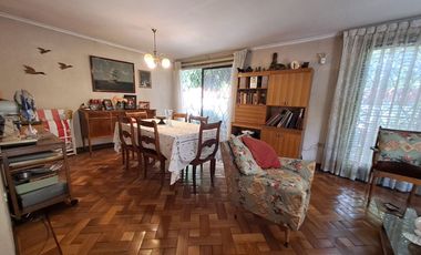 Espectacular terreno de 525mt2 en venta con 2 casas, comercial/residencial. Lindo jardín, muy bien mantenidas. Propiedad apta salud, deporte, educación, otros