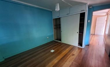 Espectacular terreno de 525mt2 en venta con 2 casas, comercial/residencial. Lindo jardín, muy bien mantenidas. Propiedad apta salud, deporte, educación, otros