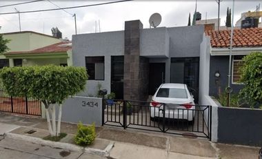VENTA DE CASA EN GUADALAJARA COL JARDINES DEL SUR