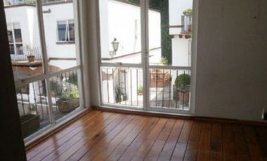 Amplia y Bonita Casa de 4 Recamaras en Col. Lomas de Tecamachalco