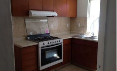 Amplia y Bonita Casa de 4 Recamaras en Col. Lomas de Tecamachalco