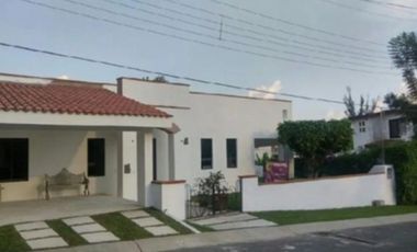 Casa En Venta En Framboyán Fraccionamiento Lomas de Cocoyoc Cocoyoc Morelos