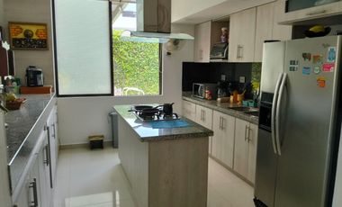 CASA EN VENTA AMOBLADA EN GIRARDOT