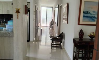 CASA EN VENTA AMOBLADA EN GIRARDOT
