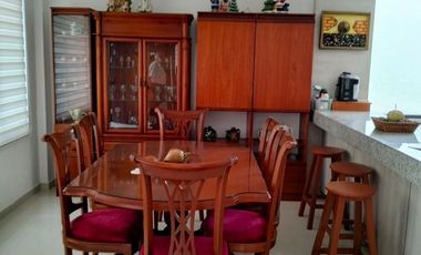 CASA EN VENTA AMOBLADA EN GIRARDOT