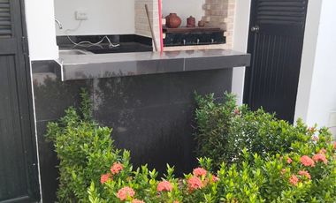 CASA EN VENTA AMOBLADA EN GIRARDOT