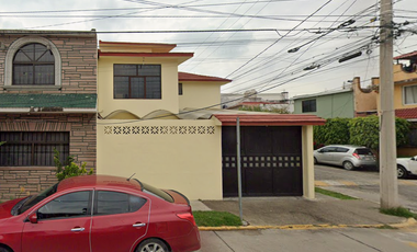CASA EN VENTA, PASEOS DE SANTA MARIA, CUAUTITLAN MEXICO.