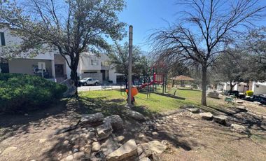 Casa en Renta 3 recámaras colonia privada con seguridad