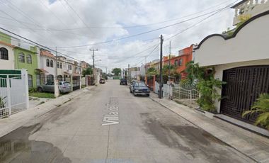 CASA EN VENTA EN VILLAS DEL CARIBE, CANCUN