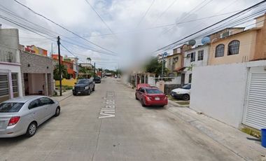 CASA EN VENTA EN VILLAS DEL CARIBE, CANCUN