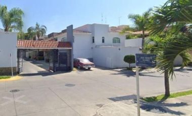 VENTA DE CASA EN GUADALAJARA COL JARDINES DEL NILO