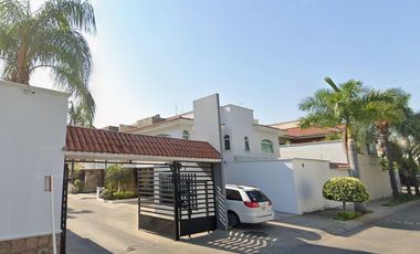 VENTA DE CASA EN GUADALAJARA COL JARDINES DEL NILO