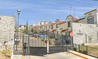 ¡¡GRAN OPORTUNIDAD DE ADQUIRIR O INVERTIR EN ESTA HERMOSA CASA DE REMATE BANCARIO!!, (SOLO CON RECURSOS PROPIOS).