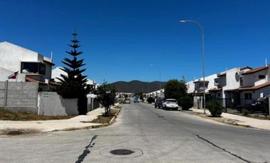 CASA 4D3B LIQUIDA BANCO EN PEÑUELAS COQUIMBO