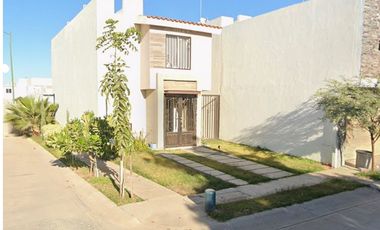 BONITA CASA EN FUNDADORES RESIDENCIAL EN GUASAVE SINALOA